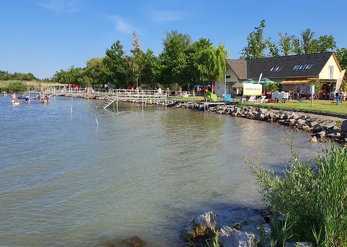 بيت للعطل In 43399